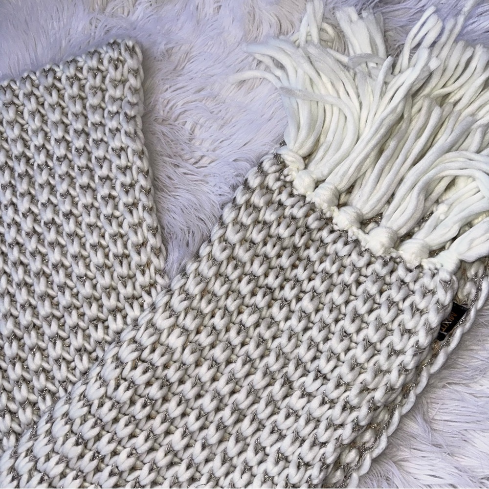 Mixit • Long Cozy Full Knit Scarf - Picture 3 of 11